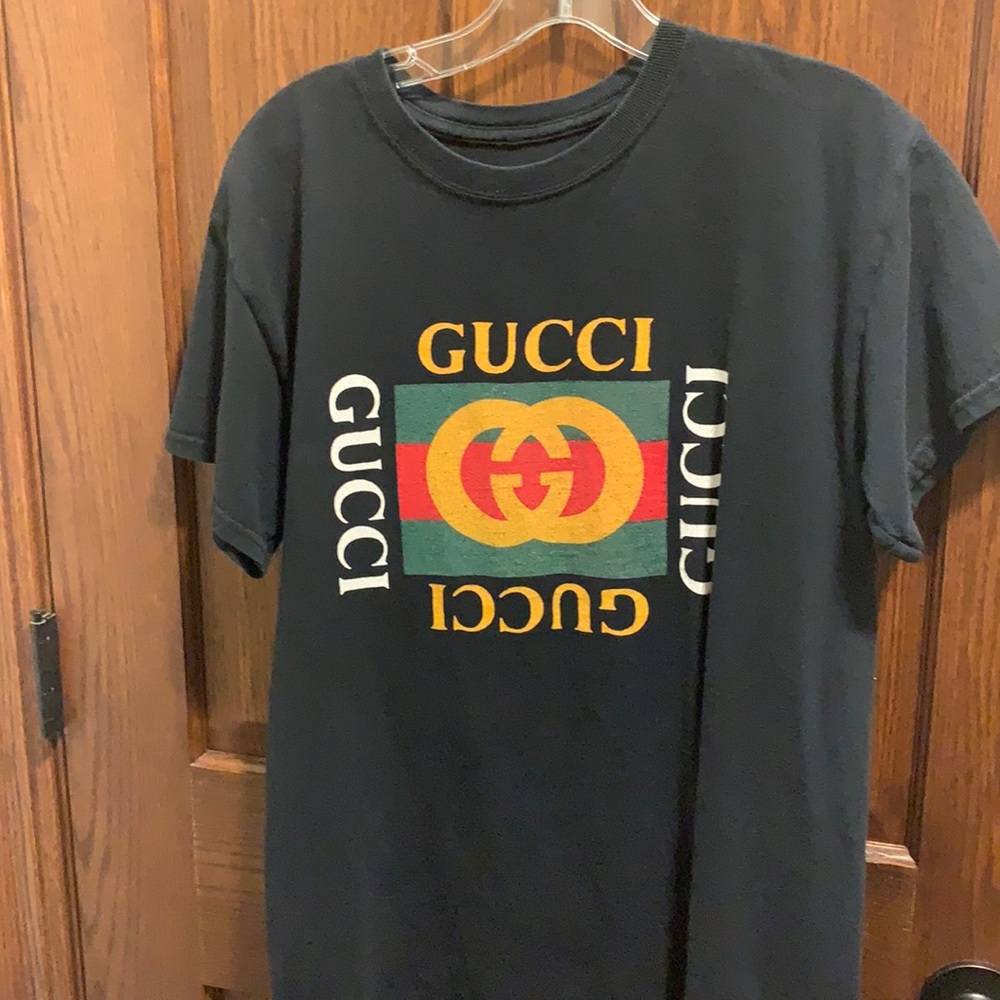 Fake Gucci shirt